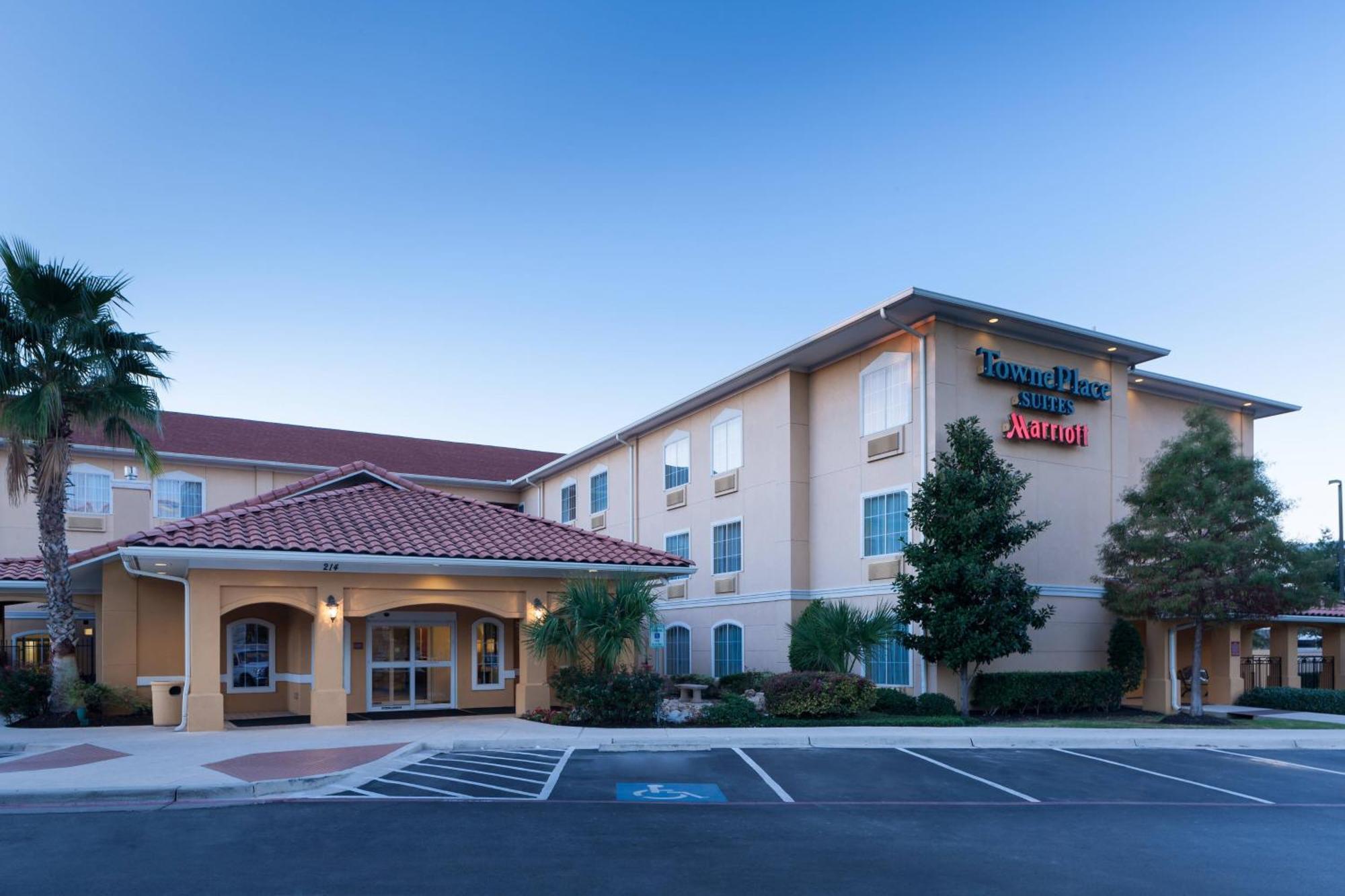 Towneplace Suites By Marriott San Antonio Airport Bagian luar foto