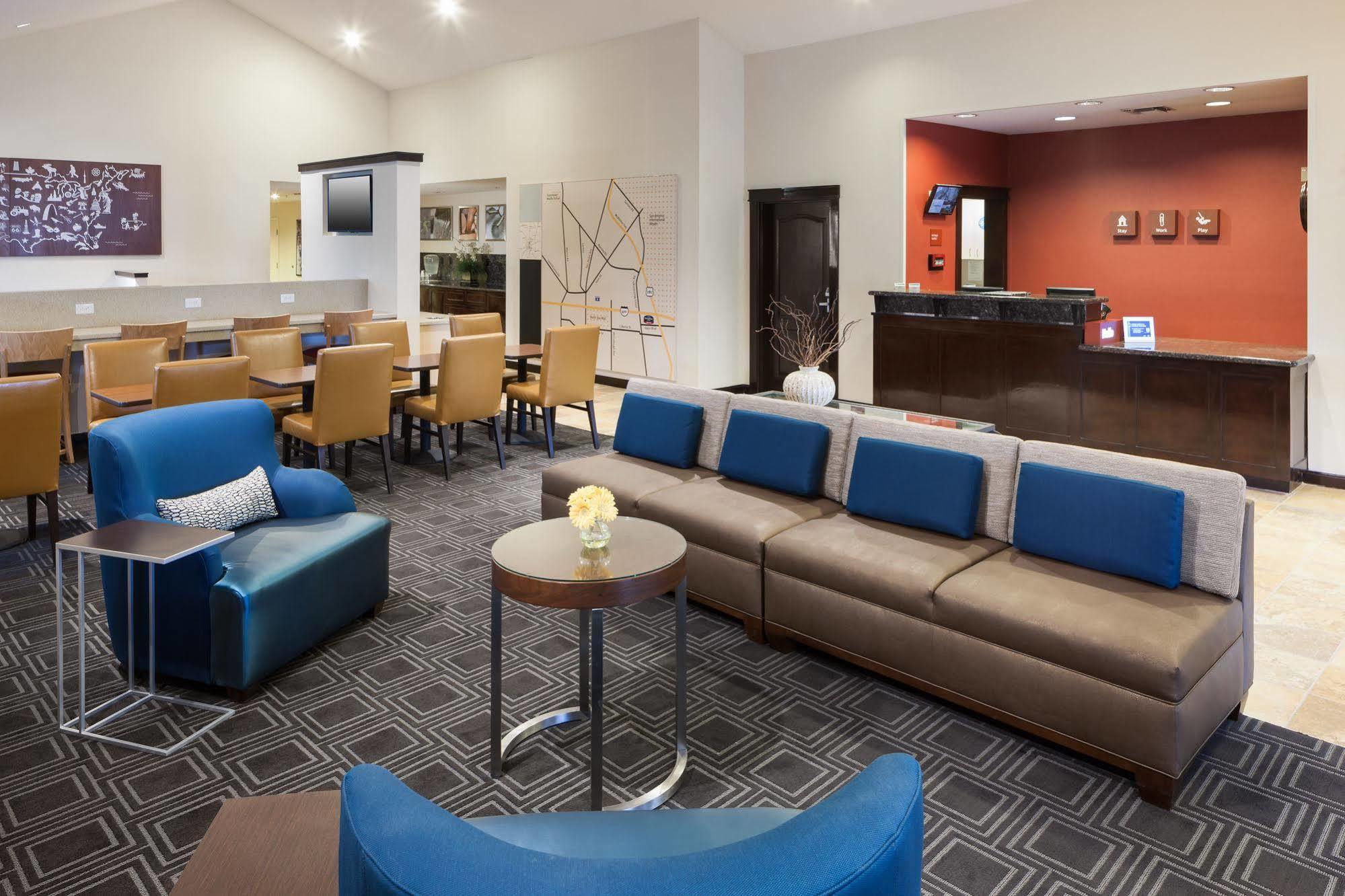 Towneplace Suites By Marriott San Antonio Airport Bagian luar foto